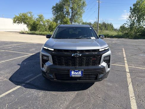 New 2026 Chevrolet Traverse RS w/ LPO, Floor Liner Package AWD/4WD image 2