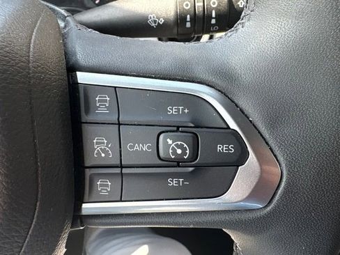 Used 2023 Jeep Compass Limited AWD/4WD image 16