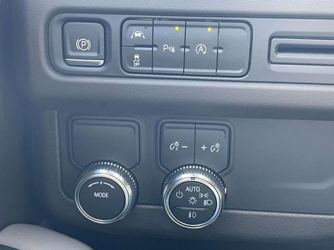 Certified 2023 GMC Yukon SLT image 35
