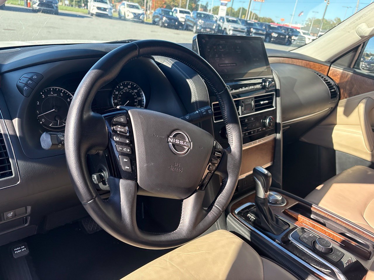 Used 2024 Nissan Armada SL w/ Captain's Chairs Package AWD/4WD image 4