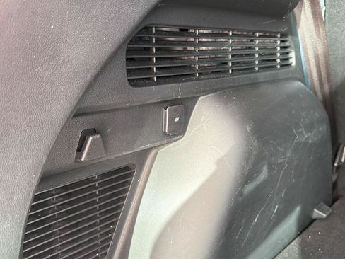 Used 2020 Ford Escape SEL FWD image 16