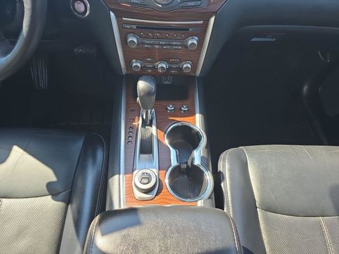 Used 2020 Nissan Pathfinder Platinum AWD/4WD image 20