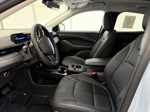 New 2025 Ford Mustang Mach-E Premium image 12