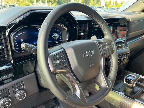 Used 2023 Chevrolet Silverado 1500 ZR2 w/ ZR2 Bison Edition AWD/4WD image 17