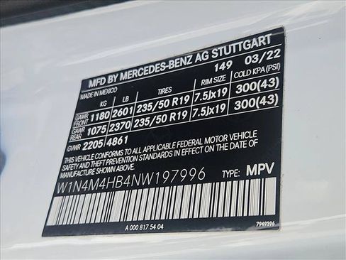 Used 2022 Mercedes-Benz GLB 250 4MATIC image 24