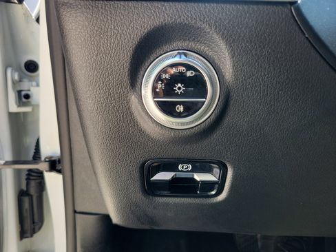 Used 2024 Mercedes-Benz C 300 Sedan image 30