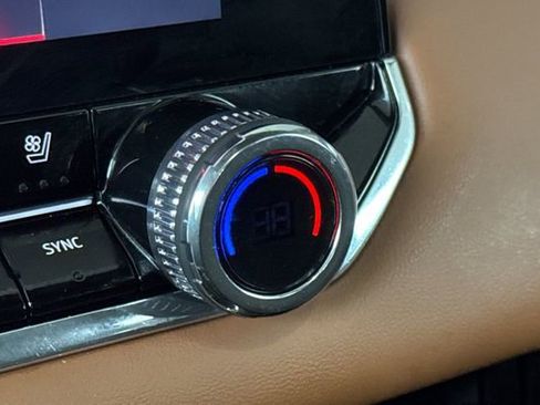 Used 2025 GMC Canyon AT4 w/ Technology Plus Package image 30