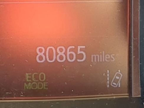 Used 2021 Toyota C-HR XLE image 29