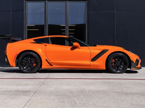 Used 2019 Chevrolet Corvette ZR1 image 10
