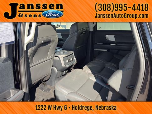 Used 2025 Ford Expedition Max Active AWD/4WD image 13
