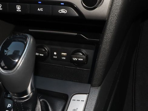 Used 2018 Hyundai Elantra Value Edition FWD image 21