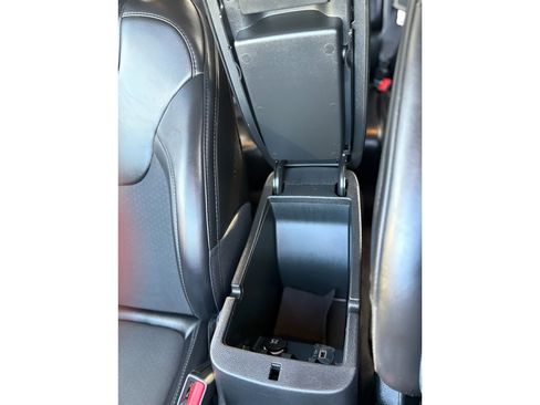 Used 2019 Jeep Cherokee Latitude Plus w/ Cold Weather Group image 46