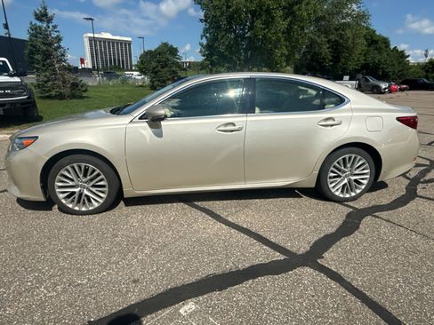 Used 2014 Lexus ES 350 FWD image 3