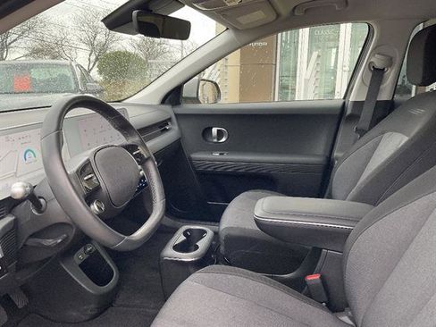 Used 2024 Hyundai Ioniq 5 SEL image 2