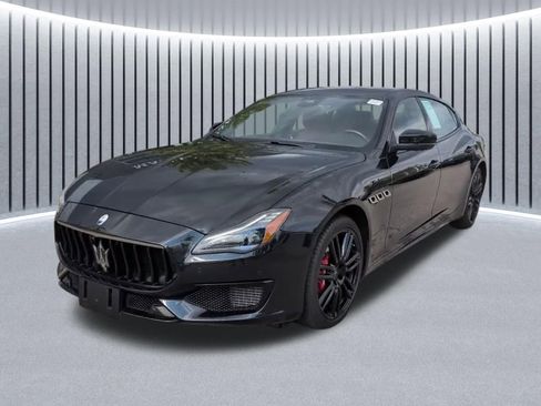 Used 2023 Maserati Quattroporte Modena Q4 AWD/4WD image 19