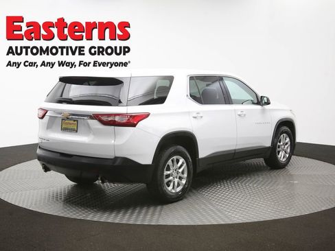 Used 2021 Chevrolet Traverse LS AWD/4WD image 40