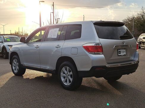 Used 2012 Toyota Highlander FWD image 8