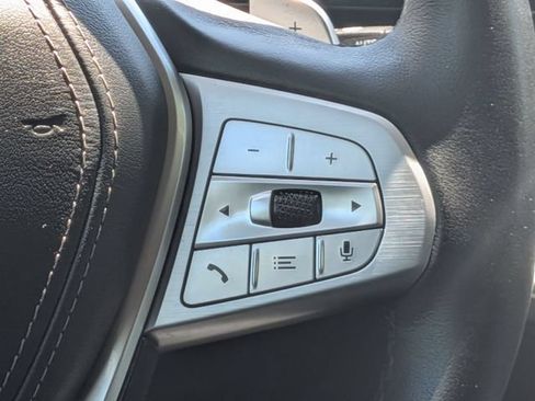 Used 2025 BMW X7 xDrive40i w/ Premium Package AWD/4WD image 18