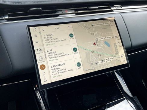 Used 2024 Land Rover Range Rover Sport SE image 16