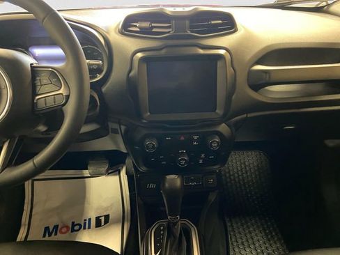 Used 2022 Jeep Renegade Latitude image 13