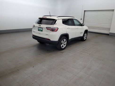 Used 2018 Jeep Compass Latitude w/ Popular Equipment Group AWD/4WD image 9