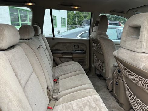 Used 2004 Honda Pilot EX image 12