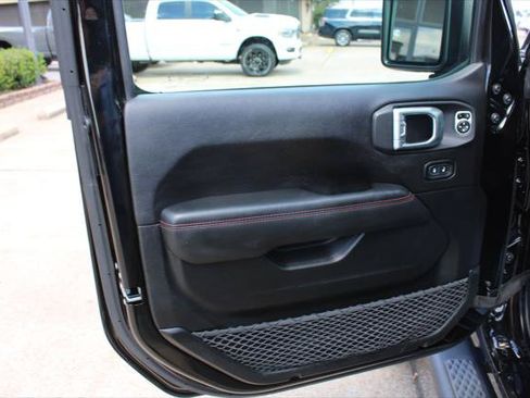 Certified 2020 Jeep Gladiator Rubicon AWD/4WD image 22