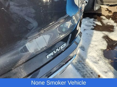 Used 2017 GMC Acadia Denali w/ Technology Package image 15