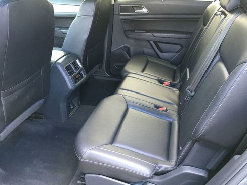 Used 2018 Volkswagen Atlas SE FWD image 28