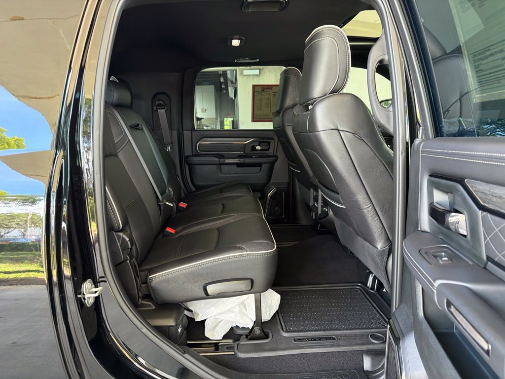 Used 2026 RAM 2500 Limited AWD/4WD image 38