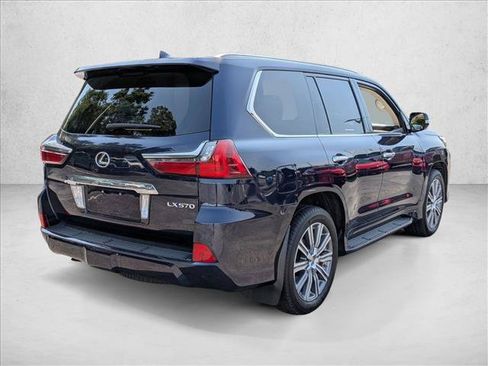 Used 2017 Lexus LX 570 4WD w/ Luxury Package image 6