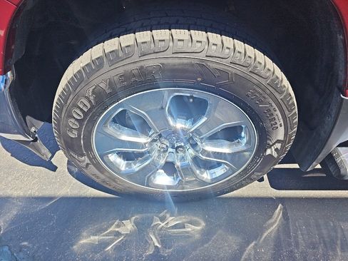 Used 2022 RAM 1500 Big Horn AWD/4WD image 9