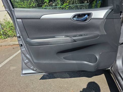 Used 2018 Nissan Sentra S FWD image 15