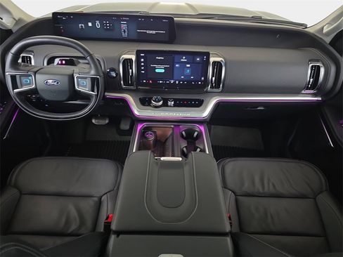 Used 2025 Ford Expedition Max Platinum w/ Driver's Package image 13