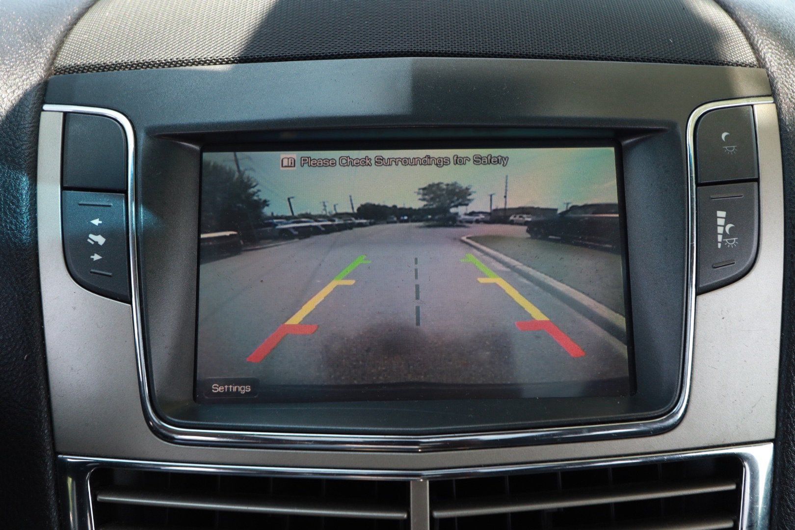 Used 2012 Lincoln MKT FWD image 15