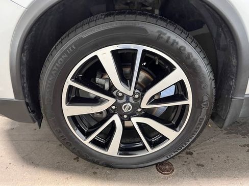 Used 2019 Nissan Rogue SL w/ Premium Package image 28