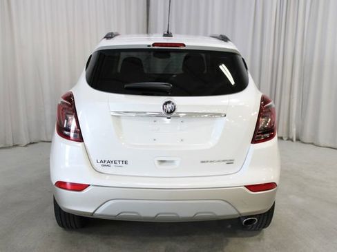 Used 2022 Buick Encore Preferred AWD/4WD image 28