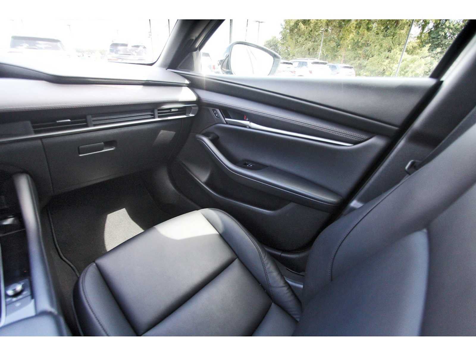 Used 2025 MAZDA MAZDA3 s Sport FWD image 8
