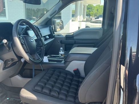 Used 2019 Ford F150 XL w/ Equipment Group 101A Mid AWD/4WD image 3