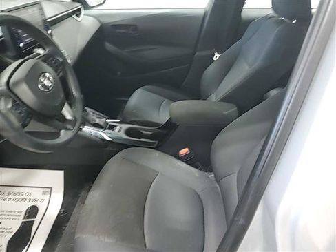 Used 2022 Toyota Corolla LE FWD image 5