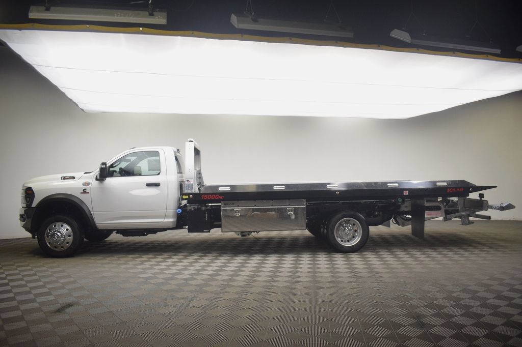 New 2026 RAM 5500 Tradesman AWD/4WD image 11