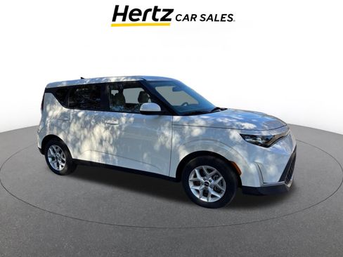Used 2025 Kia Soul LX w/ LX Technology Package image 1