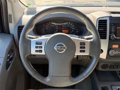 Used 2015 Nissan Frontier SV w/ SV Value Truck Package image 17