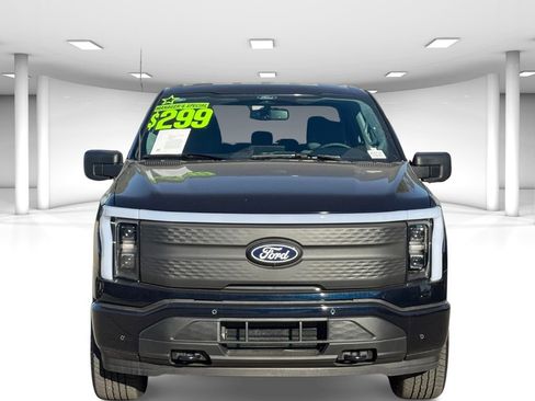Used 2025 Ford F150 Lightning Flash image 2