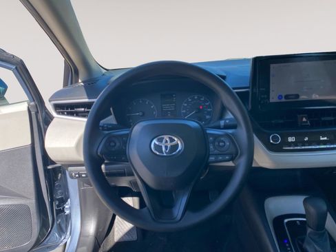 Used 2024 Toyota Corolla LE w/ LE Convenience Package FWD image 12