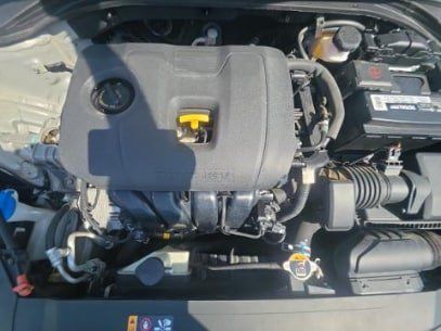 Used 2020 Hyundai Elantra SE FWD image 18