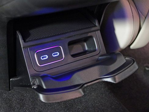 Certified 2026 Mercedes-Benz GLS 450 4MATIC image 32