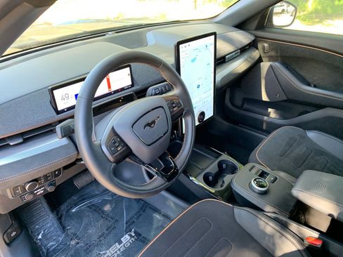 Used 2023 Ford Mustang Mach-E GT image 33