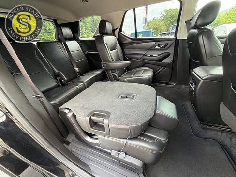 Used 2019 Chevrolet Traverse RS w/ LPO, Floor Liner Package FWD image 21