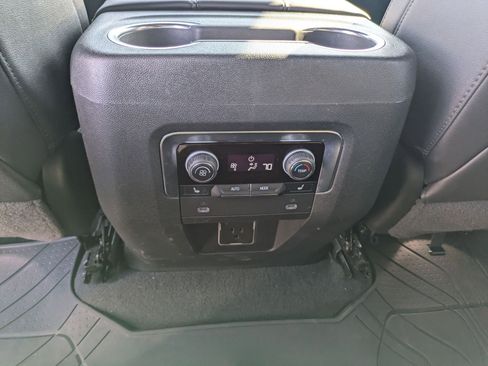 Certified 2022 Chevrolet Tahoe LT w/ Luxury Package image 15